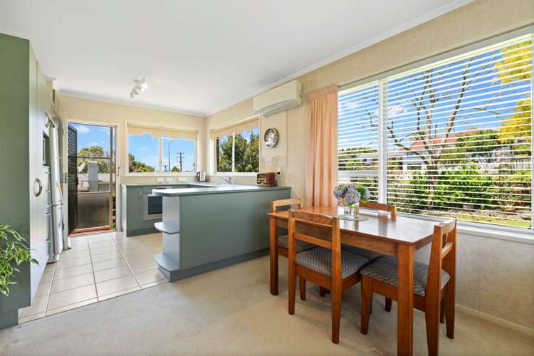 1/1 Bodi Place Te Atatu South_8