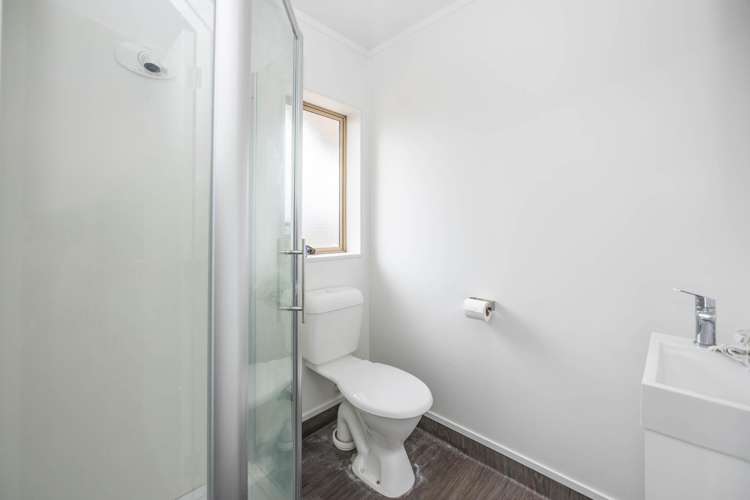 5A Inverness Avenue Hamilton East_12