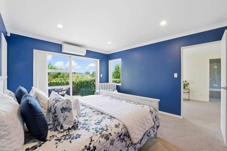 6 Viridian Lane Greenhithe_16