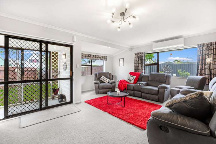 7 Charisma Court Kelvin Grove_6