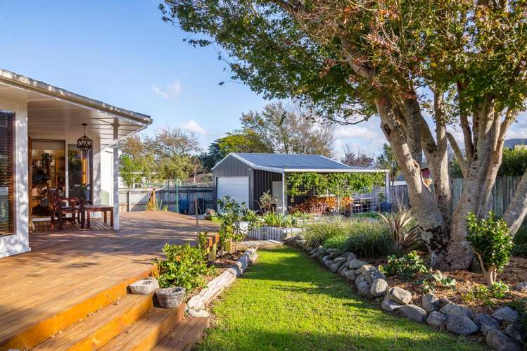 9 Card Crescent Featherston_11