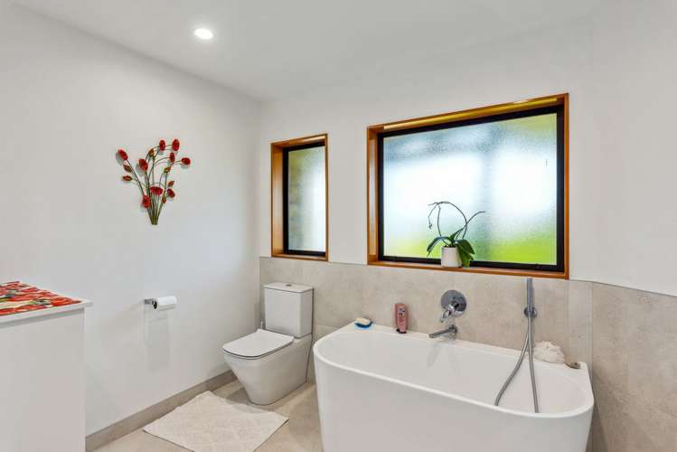 11 Barrett Drive Waikanae Beach_22