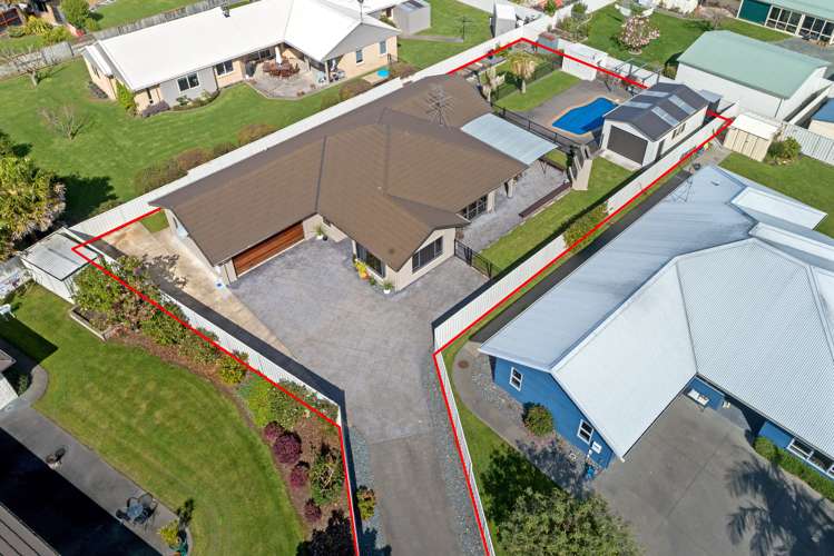 7 Pohutukawa Grove Lytton West_22