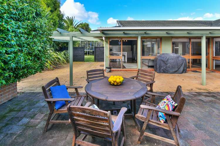 4 Muirfield Street Wattle Downs_7