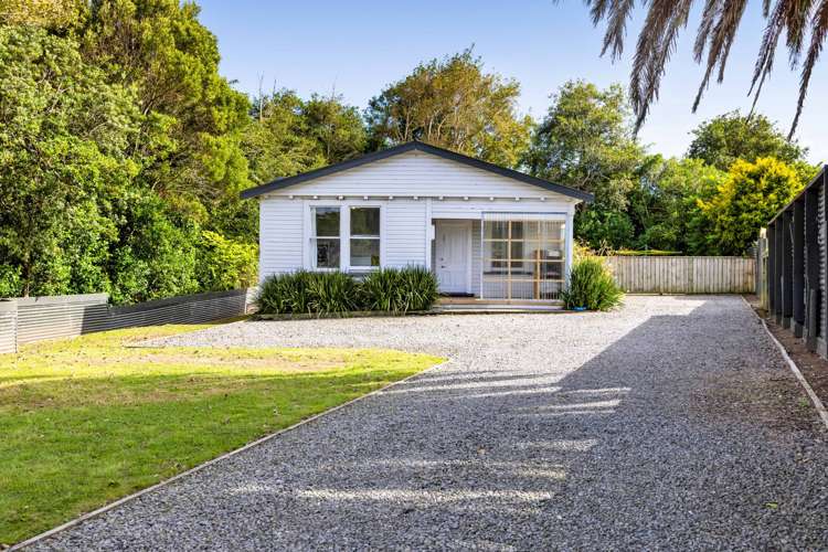 73 Ngatai Street Manaia_1