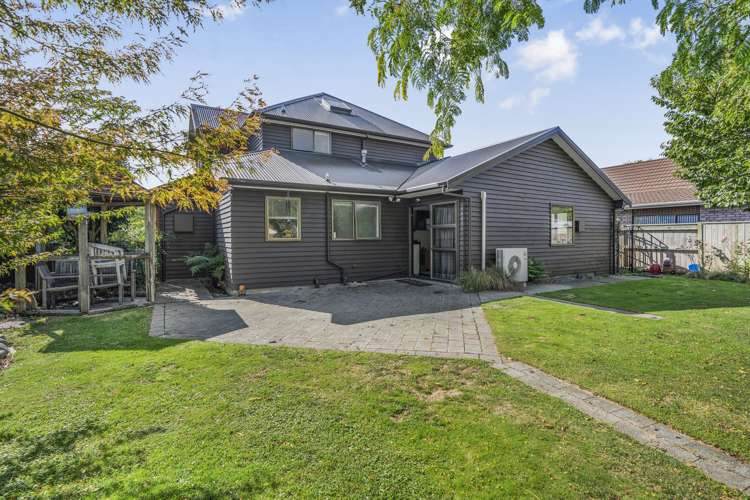 52 Mcenroe Grove Naenae_21