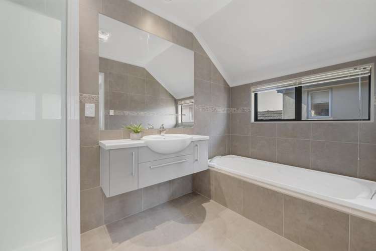 29 Plantation Avenue Flat Bush_19