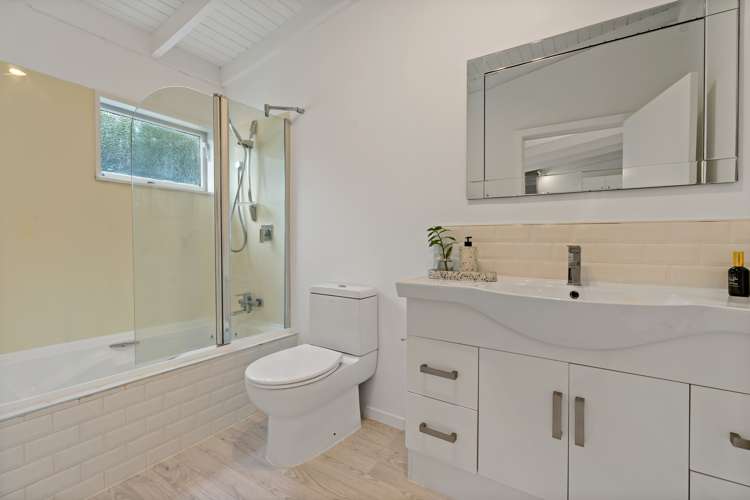 69 Rimu Street New Lynn_13