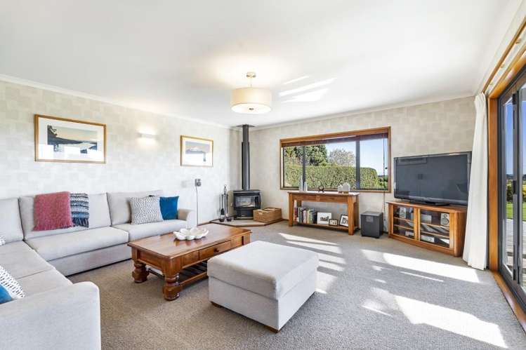 74 Koru Road Omata_8