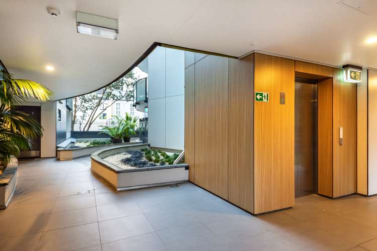 6/8 Basque Road Eden Terrace_16