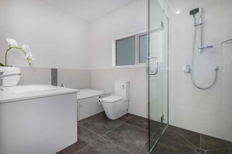 18 Kahurangi Heights Aotea_24