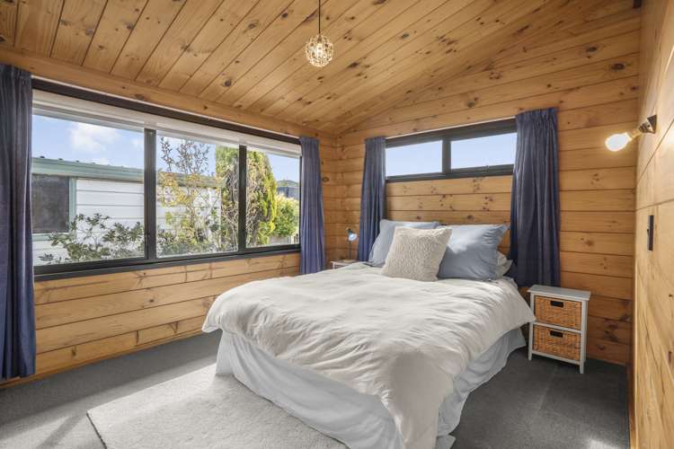 62 Cypress Drive Maungaraki_9