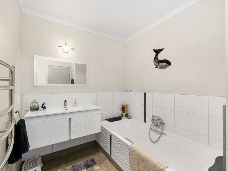 15 Lindsay Road Whatawhata_16