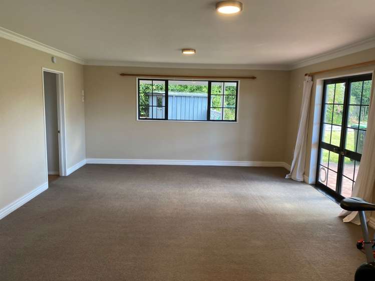 9 Hinton Place 11554_11