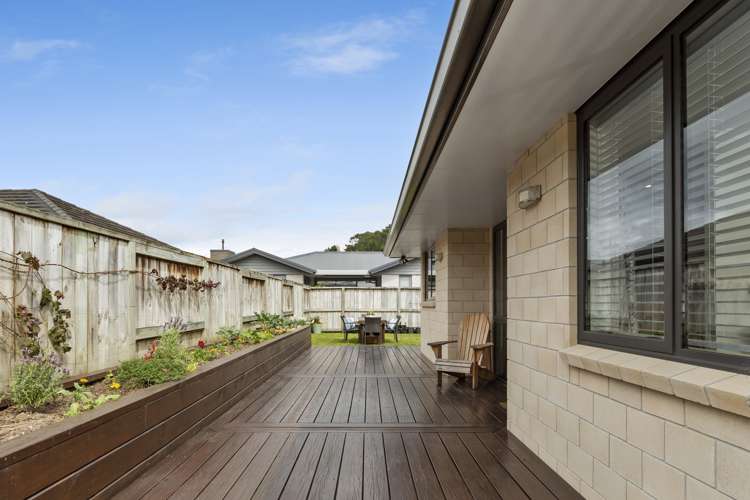 294 Lakes Boulevard Pyes Pa_19