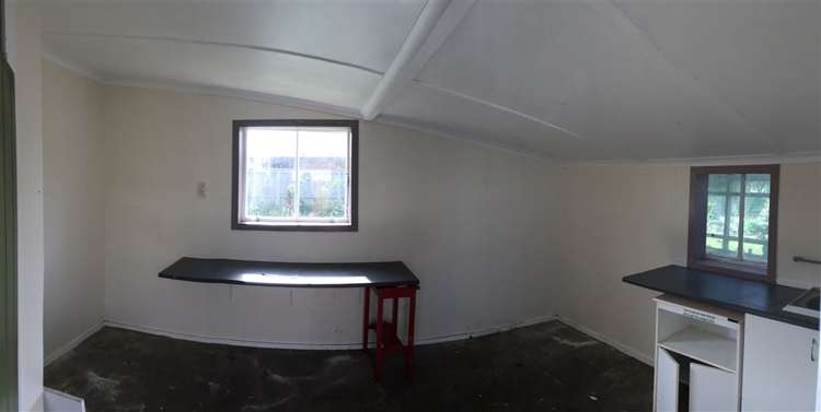 8 Campbell Street Hawera_16