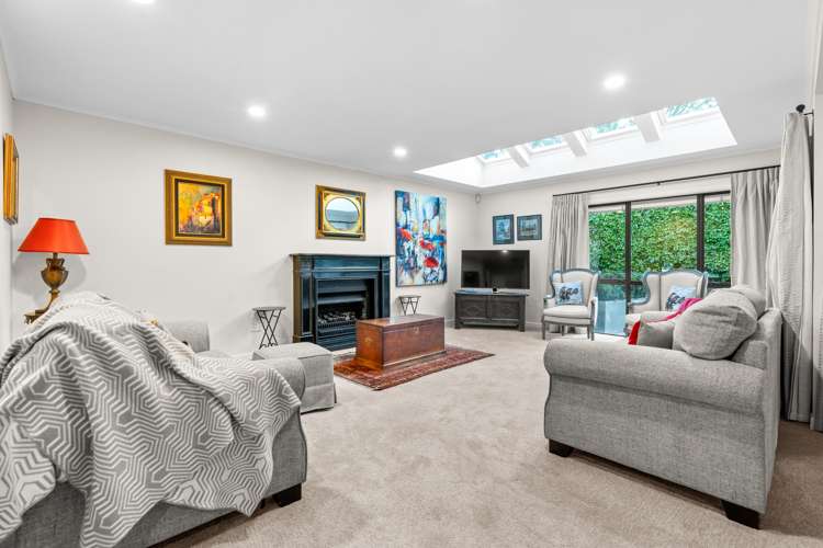 19 Coldham Crescent Saint Johns_10