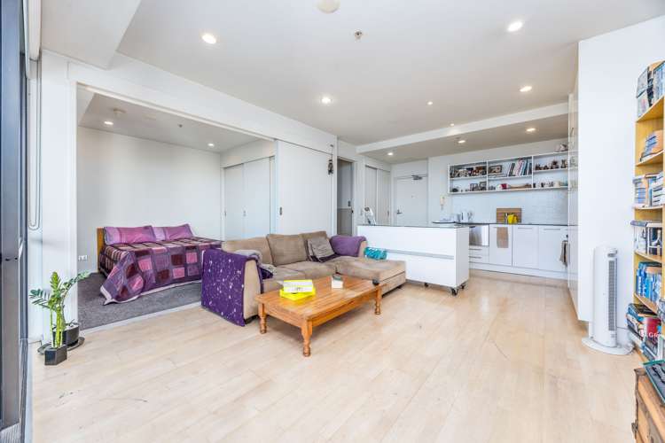 1004/18 Beach Road Auckland Central_10