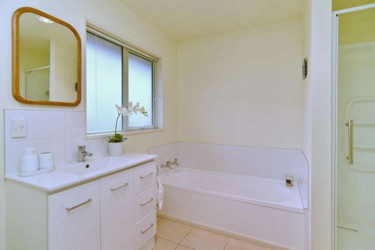 66 Mauger Drive Heathcote Valley_17