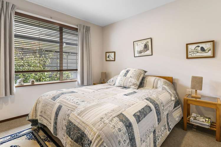 53 Chateau Crescent Rangatira Park_20
