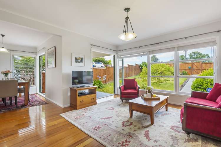 1/92 Coronation Road Hillcrest_2