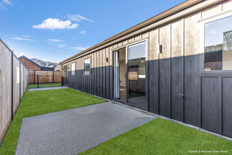 36 Magnum Drive Cromwell_18