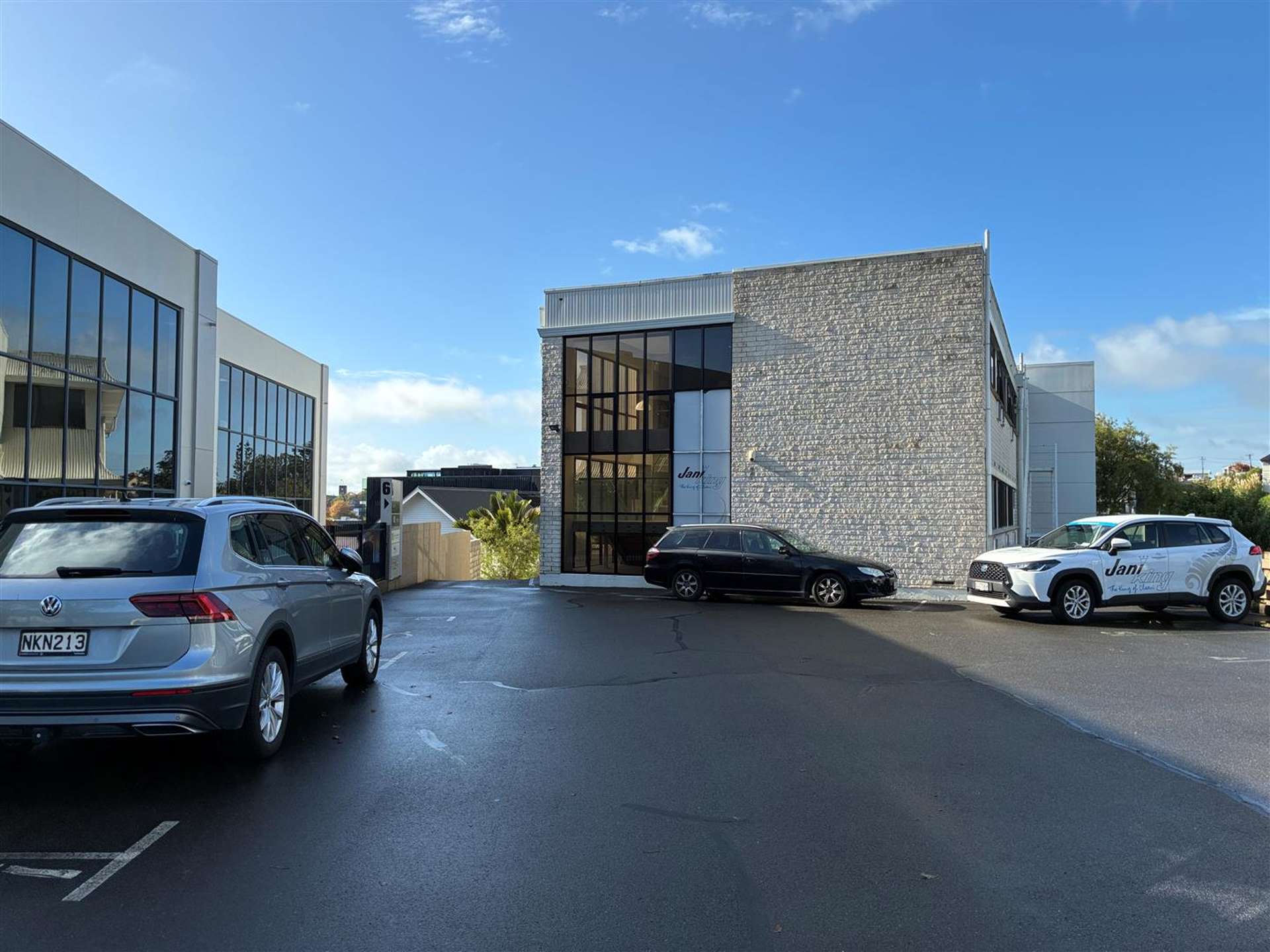 Front Tenancy, First Floor, 6 Hill Street Hamilton Central_0