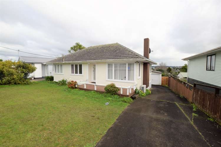 25 Kirrie Avenue Te Atatu South_0