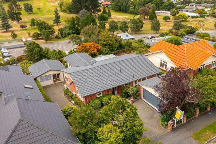 20 Kitchener Square Highfield_48