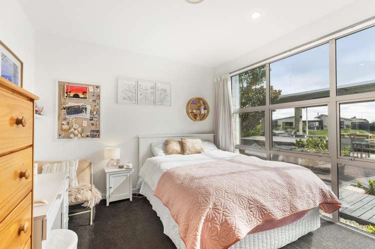 21 Torbay Avenue Lake Hood_15