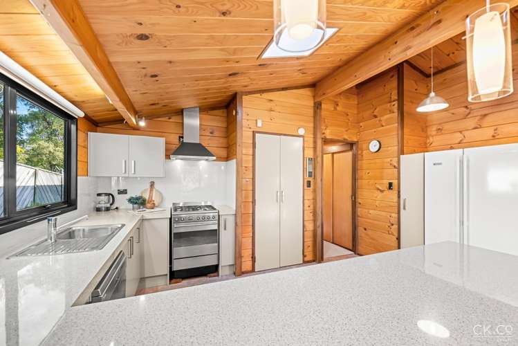 5 Seymour Grove Kingsley Heights_8