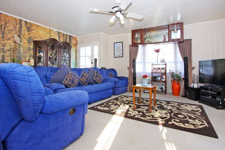 223 Mahia Road Wattle Downs_2