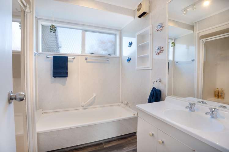 15 Woolwich Close Whitby_9