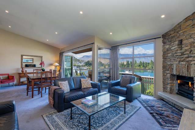 2/10 Lake Street Queenstown_4
