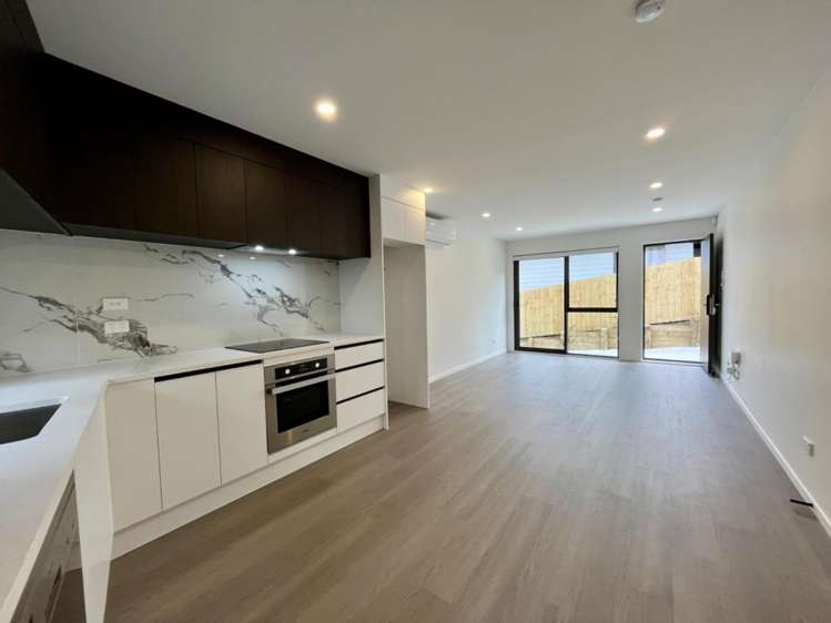 12B Massine Place 2334_3