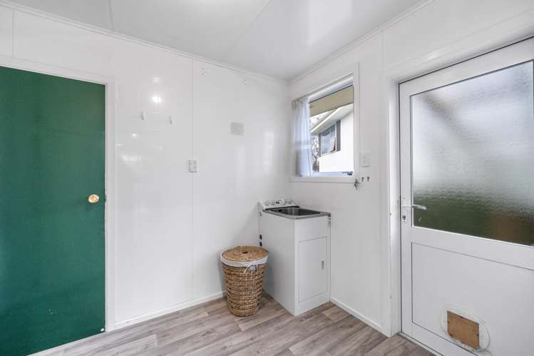 255 Talbot Street Hargest_19