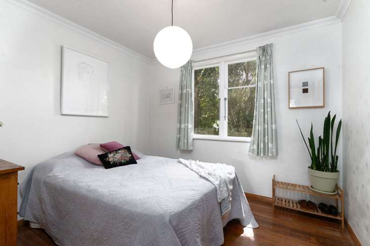 46 Woodward Street East Featherston_12