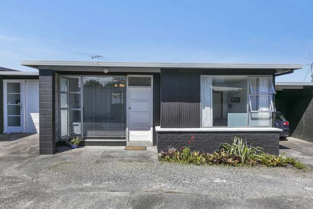 2/132 Onewa Road Northcote_3