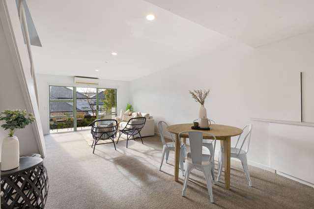 2/22 Exeter Street Merivale_1