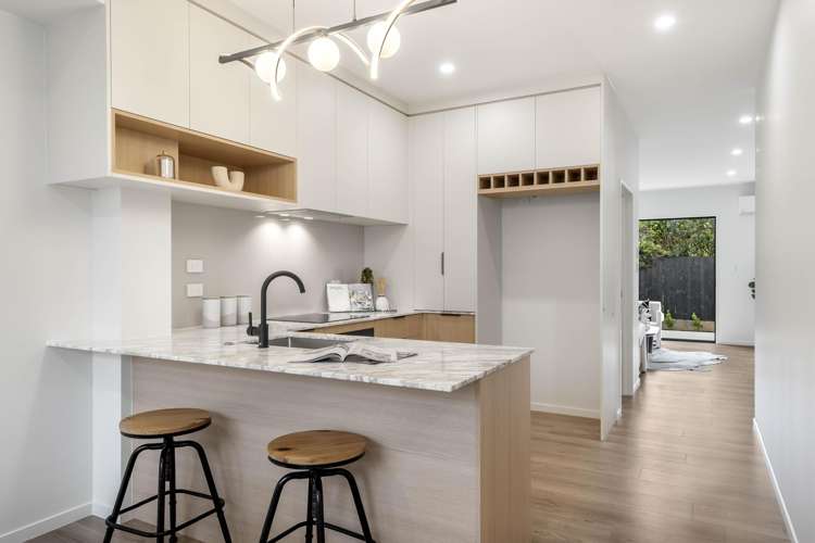 2/36 Thatcher Street Mission Bay_11