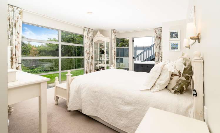 7 Caughley Grove Karori_14