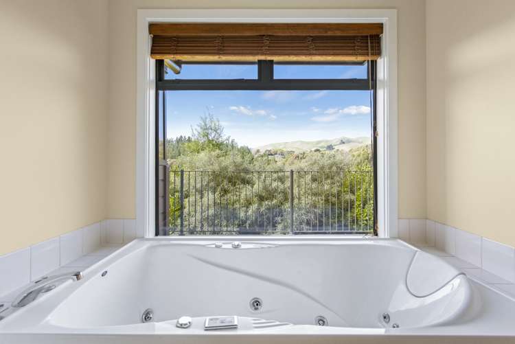 39 Hikanui Drive Havelock North_13