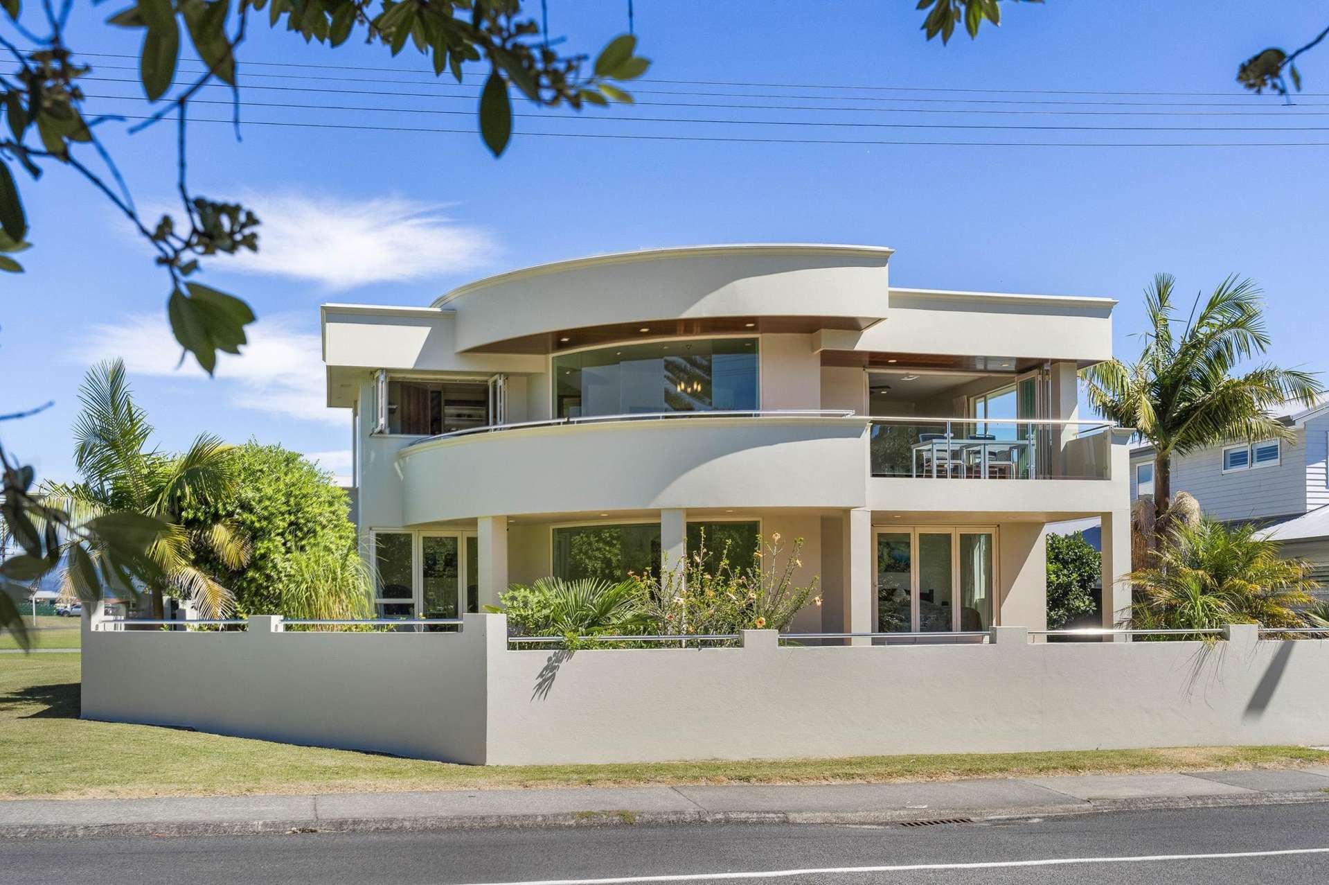 301 Beach Road Whangamata_0