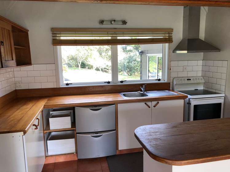 149 Whangamata Road Kinloch_8