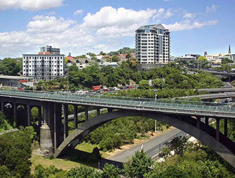 604/18 Saint Martins Lane Grafton_9