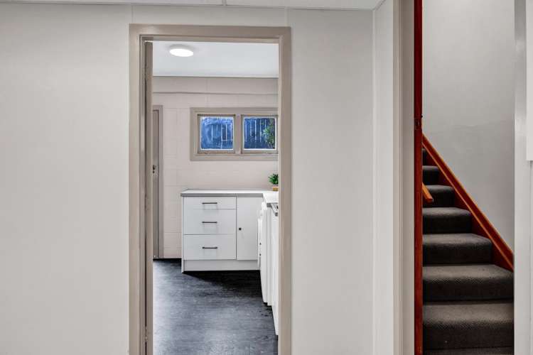 12a Julian Place Westown_20