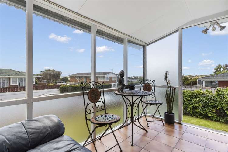 2/1 The Link Howick_12