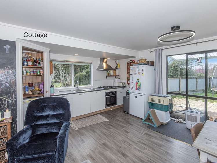 83 Alcoba Street Te Kamo_16