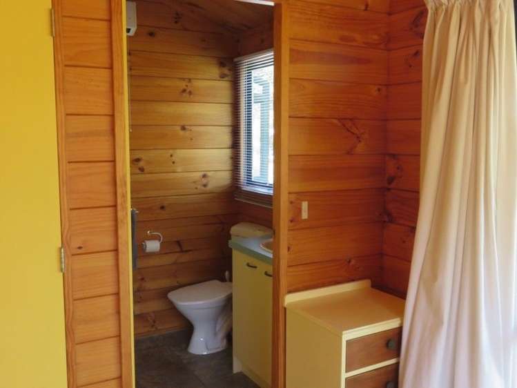 121 Bambury Place Onemana_8