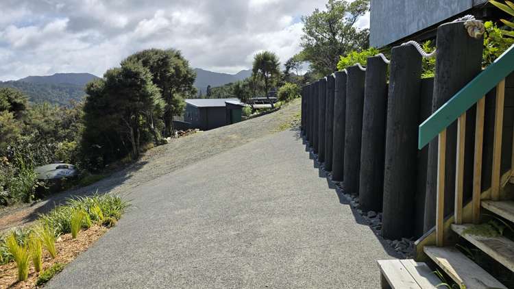 20 Harpoon Hill Great Barrier Island_24